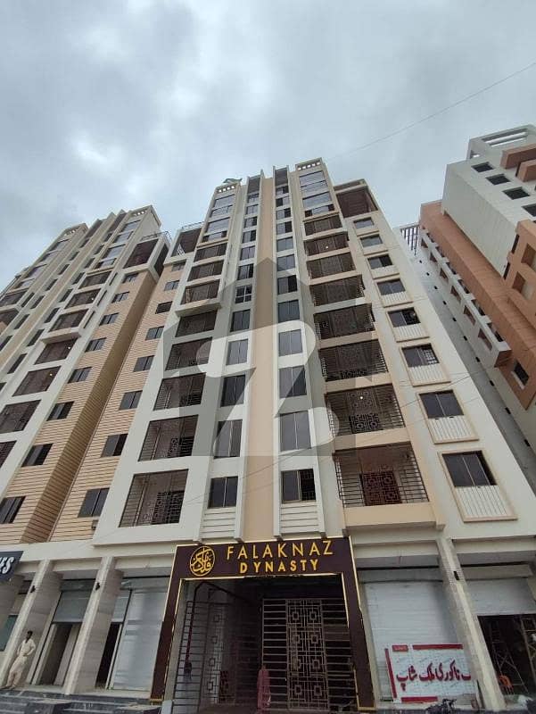west open CORNER Falaknaz Dynasty Flat For Sale 2 Bed Drawing Lounge kitchen