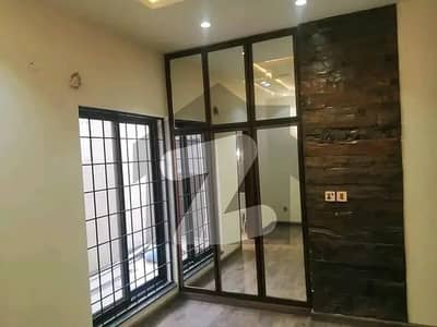 5 Marla Beautifully Designed Upper Portion For Rent At Park View City Lahore
