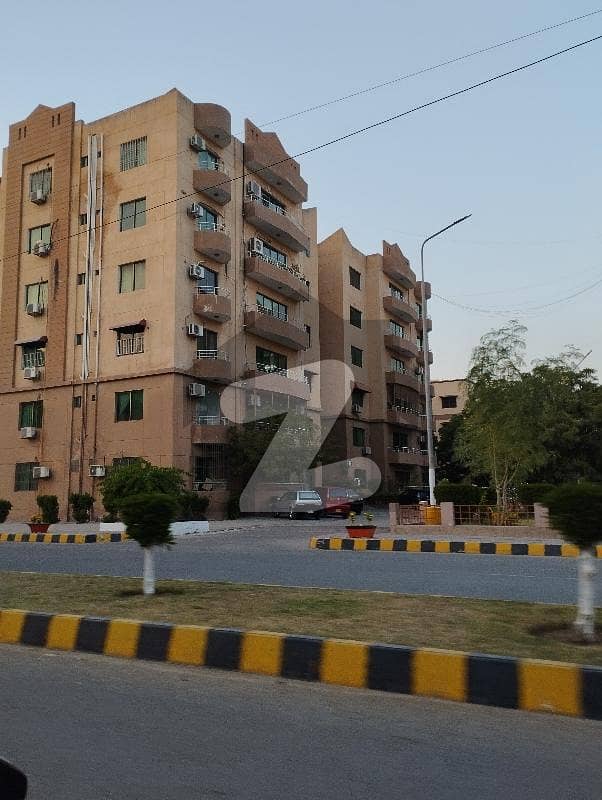 عسکری 5 ملیر کنٹونمنٹ,کینٹ,کراچی میں 3 کمروں کا 12 مرلہ فلیٹ 3.85 کروڑ میں برائے فروخت۔