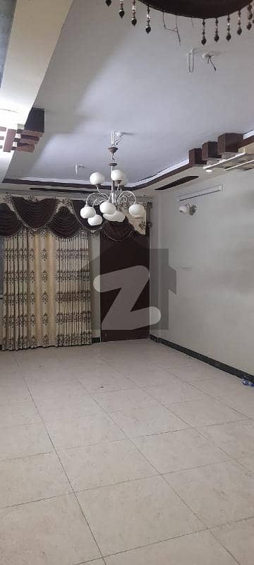 گلستانِِ جوہر ۔ بلاک 17 گلستانِ جوہر,کراچی میں 3 کمروں کا 8 مرلہ فلیٹ 1.6 کروڑ میں برائے فروخت۔