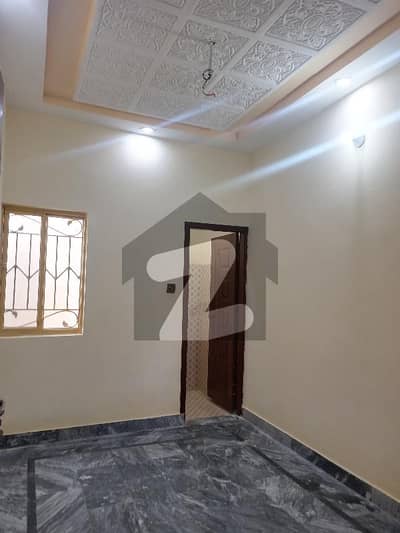 چکراروڈ راولپنڈی میں 2 کمروں کا 3 مرلہ مکان 55.0 لاکھ میں برائے فروخت۔