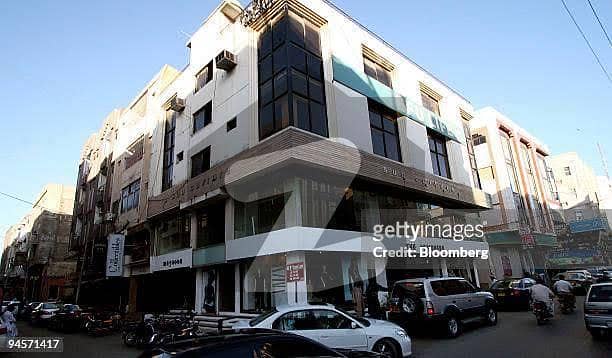 Shop Of 1400 Square Yards For Rent In Zamzama Commercial Area