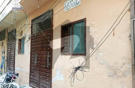 سمن آباد لاہور میں 2 کمروں کا 1 مرلہ مکان 54.0 لاکھ میں برائے فروخت۔