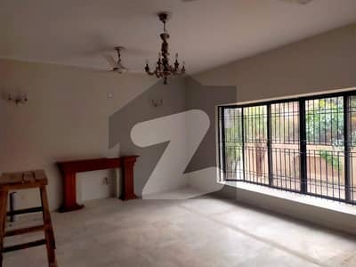 1 Kanal Full House For Rent In Beautiful Gulbery 2