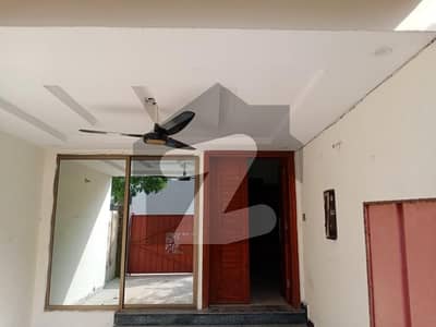 10 Marla House For Rent In Wapda City Block K Faisalabad