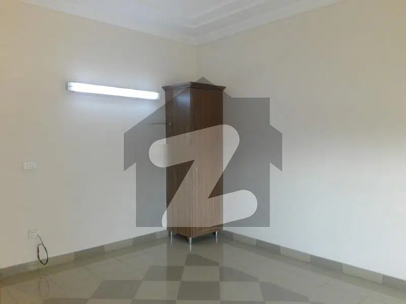 Centrally Located Lower Portion For rent In G-15 Available
