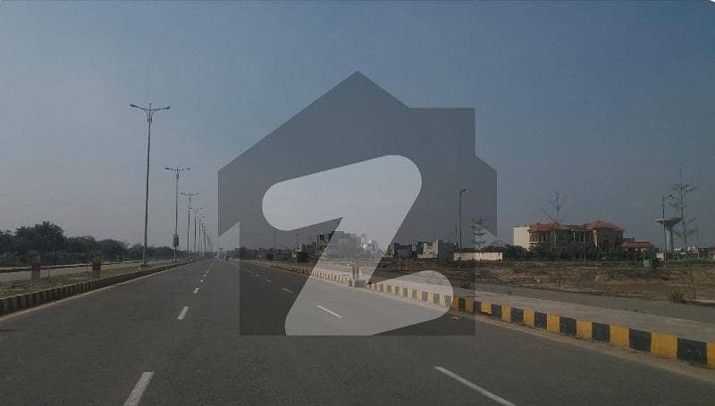 ڈی ایچ اے فیز 7 - بلاک یو فیز 7,ڈیفنس (ڈی ایچ اے),لاہور میں 1 کنال رہائشی پلاٹ 2.9 کروڑ میں برائے فروخت۔