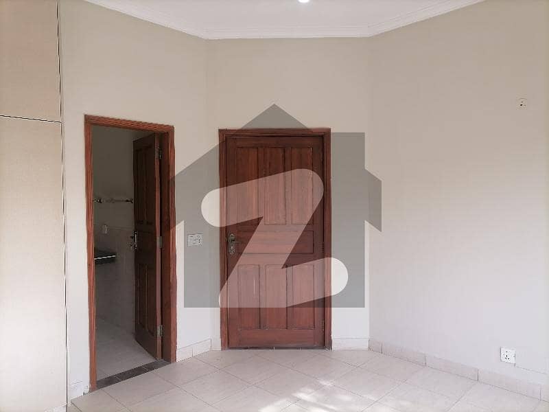 10 Marla Lower Portion In Divine Gardens For Rent At Good Location