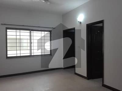 17 MARLA 4 BED HOUSE FOR RENT IN ASKARI 11 LAHORE