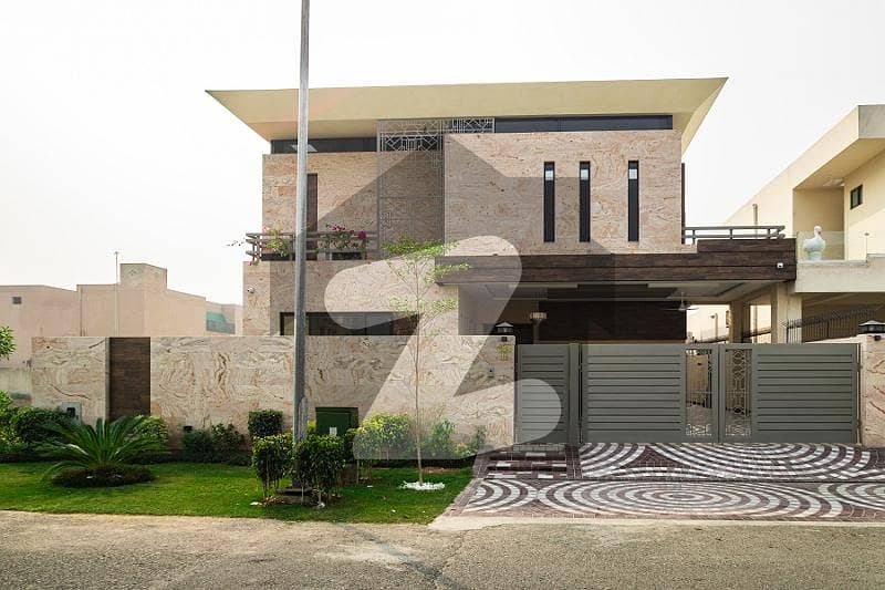 10 MARLA REGAL & CHARMING HOUSE FOR SALE IN DHA PHASE 8