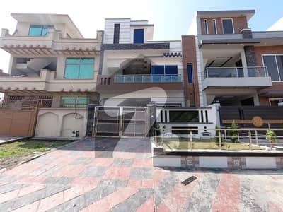 25*60 6 Marla Brand New Luxury House On 50 Feet Wide Road Available For Sale On Investor Price