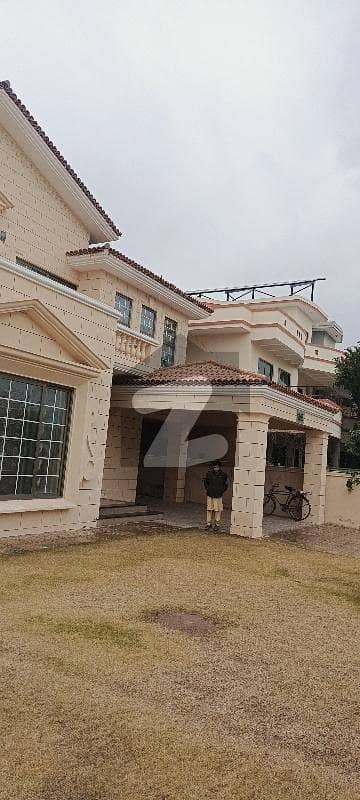 2,Kanal 7 Marla House For Sale In Bani Gala Stating All Festliteez Available Gas Available Good Location