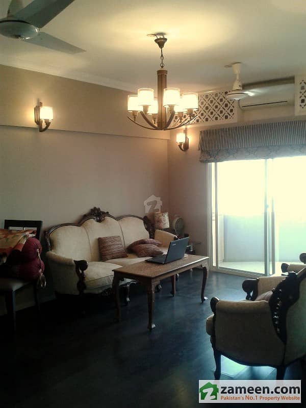 Luxury Flat Grey Skyline Johar Block 13 Luxury Flat Grey Skyline Johar Block 13