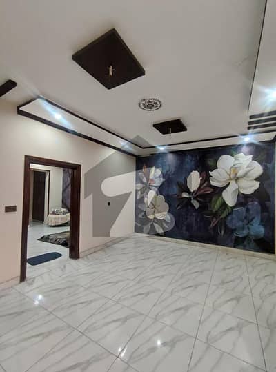 خیابان گرین ستیانہ روڈ,فیصل آباد میں 4 کمروں کا 7 مرلہ مکان 2.1 کروڑ میں برائے فروخت۔