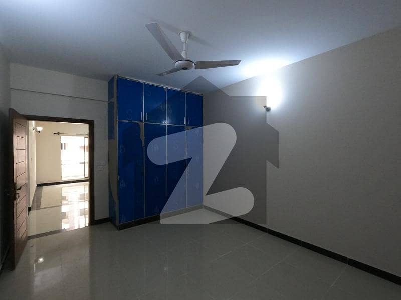 Reasonably-Priced West Open 3000 Square Feet Flat In Askari 5 - Sector J, Karachi Is Available As Of Now
