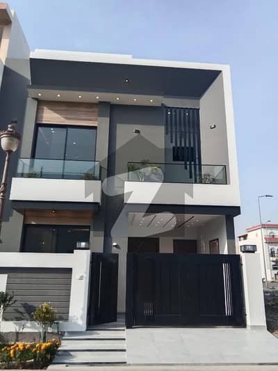 5 Marla House Available For Sale In Dream Garden Phase 2 Lahore