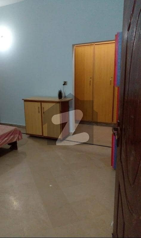 پی سی ایس آئی آر ہاؤسنگ سکیم فیز 2 پی سی ایس آئی آر ہاؤسنگ سکیم,لاہور میں 2 کمروں کا 3 مرلہ فلیٹ 25.0 ہزار میں کرایہ پر دستیاب ہے۔