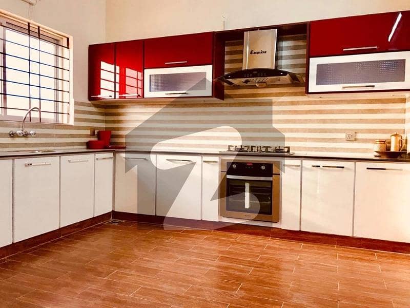1 Kanal Beautiful Slightly Used Double Unit House For Sale