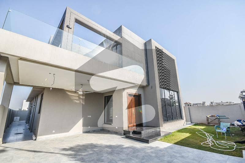 10 Marla Beautifully Designed Modern House For Sale In DHA Phase 8 Ex Park View