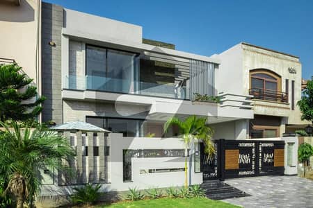 10 MARLA AESTHETIC & LUXURIOUS HOUSE FOR SALE IN DHA PHASE 5