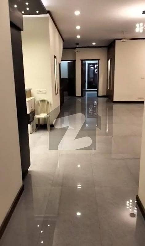 ڈی ایچ اے فیز 8 ڈی ایچ اے ڈیفینس,کراچی میں 6 کمروں کا 1 کنال مکان 13.0 کروڑ میں برائے فروخت۔