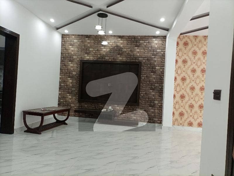 House for sale 
state life cooperative housing society lahore