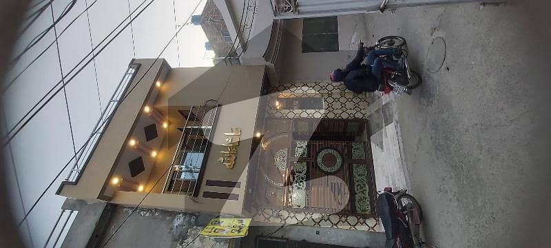 شیراز ولاز فیز 3 شیراز ولاز,لاہور میں 3 کمروں کا 3 مرلہ مکان 1.25 کروڑ میں برائے فروخت۔