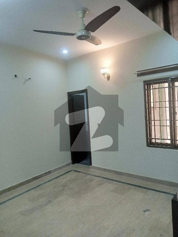 05 MARLA LOWER PORTION AVAILABLE FOR RENT IN FORMANITES HOUSING SCHEME BLOCK M LAHORE.