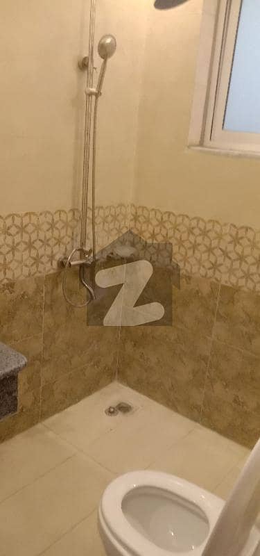شاہ اللہ دتہ اسلام آباد میں 5 کمروں کا 9 مرلہ مکان 3.9 کروڑ میں برائے فروخت۔