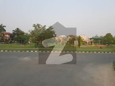 3 Marla Plot in the Oasis on 3.5 Year Easy Installment Plan in Lahore