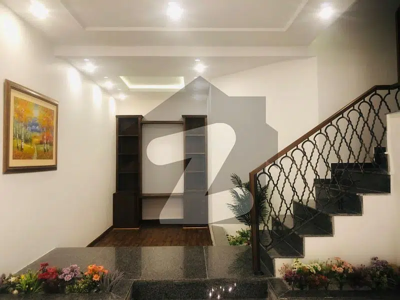 01 KANAL Facing Park And Facing Masjid INDEPENDENT BEAUTIFUL HOUSE AVAILABLE FOR RENT IN FORMANITES HOUSING SCHEME BLOCK G LAHORE.