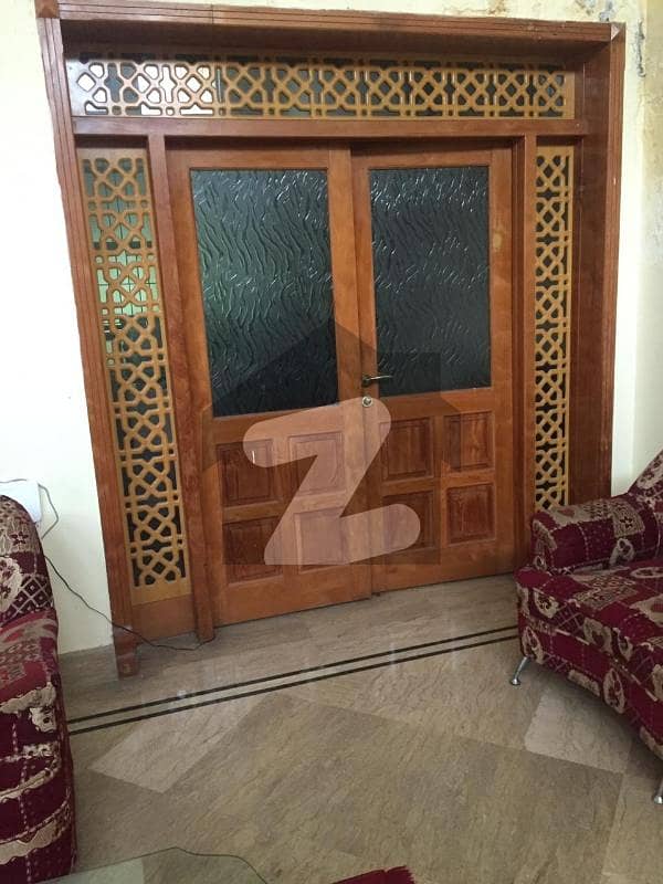مین بلیوارڈ گلبرگ گلبرگ,لاہور میں 9 کمروں کا 8 کنال مکان 19.5 ارب میں برائے فروخت۔