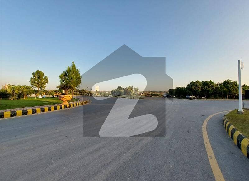 4 Kanal Develop Possession Farmhouse Plot For Sale - Block-B, Gulberg Greens, Islamabad.