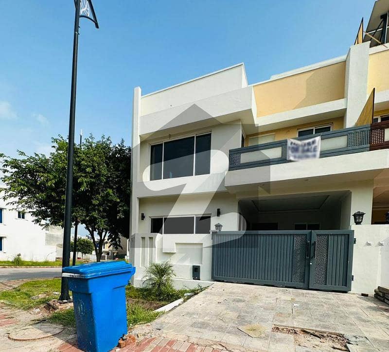 BAHRIA ENCLAVE ISLAMABAD SECTORH 5 MARLA BOULEVARD CORNER WITH EXTRA