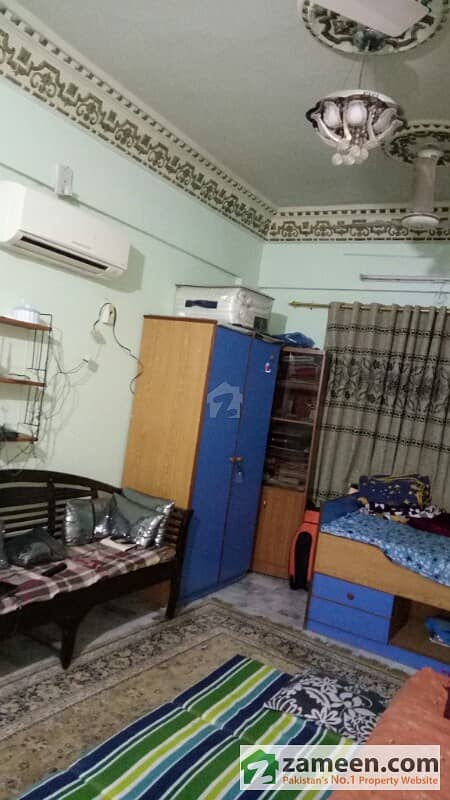 Flat At The Heart Of Qasimabad On Main Qasimabad Road Hyderabad