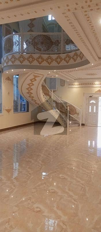 Modern 1 Kanal 3 Unit House Available For Rent In Gulberg Residencia, Islamabad