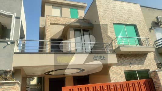 10 Marla House for Rent in Bahria Town