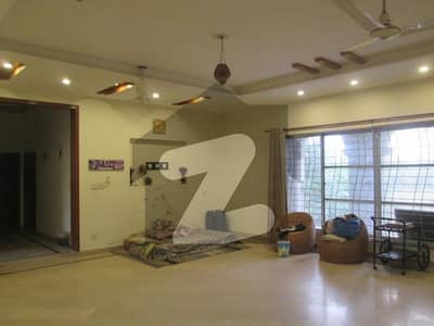 4 Kanal Lower Portion For Rent
