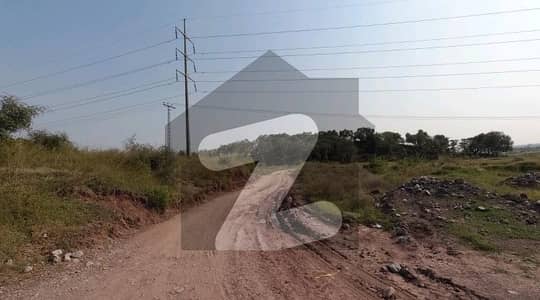 Perfect Prime Location 3 Kanal Commercial Plot In Fateh Jang Road For sale