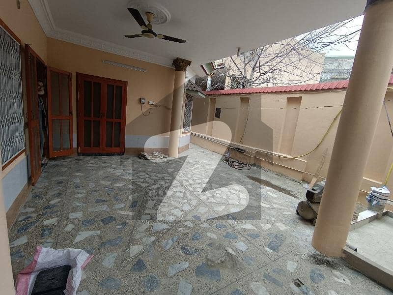 کاغان کالونی ایبٹ آباد میں 4 کمروں کا 12 مرلہ مکان 37.0 ہزار میں کرایہ پر دستیاب ہے۔