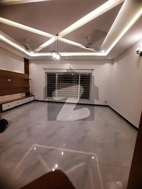 2 Bed Room Beautiful Family Apartment For Rent In Gulraiz Near Bahria Town