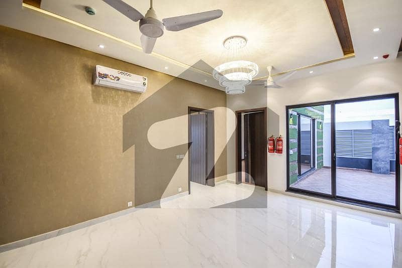 1 Kanal Upper Portion Luxury Bungalow Available for Rent