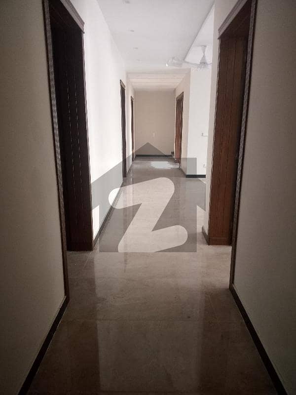 ڈی ایچ اے ڈیفینس فیز 1 ڈی ایچ اے ڈیفینس,اسلام آباد میں 9 کمروں کا 16 مرلہ مکان 6.3 کروڑ میں برائے فروخت۔