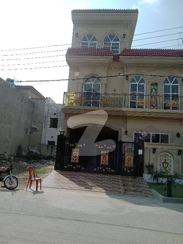 5 Marla House For Sale In Karnal Garden AA Block Near To Bahria Town Lahore Good Location 3 Storey