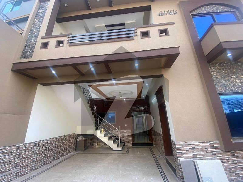 رینج روڈ راولپنڈی میں 6 کمروں کا 10 مرلہ مکان 3.7 کروڑ میں برائے فروخت۔