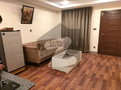 Flat 600 Square Feet For Rent In Bahria Town Phase 4