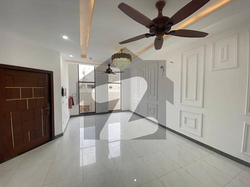 5 Marla Full Modern House Available For Rent In DHA Phase 6