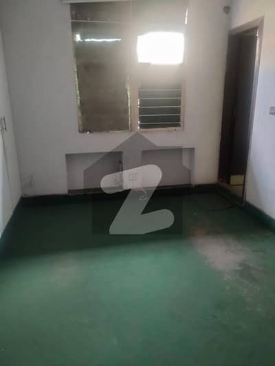 4 Marla Second Floor Office Available For Rent