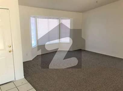 مین بلیوارڈ گلبرگ گلبرگ,لاہور میں 5 کمروں کا 15 مرلہ مکان 26.0 لاکھ میں کرایہ پر دستیاب ہے۔