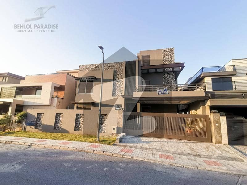 1 Kanal Super Luxury Designer House Available For Sale At Prime Location